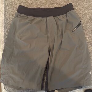 lululemon athletica Men's Gray Athletic Shorts
